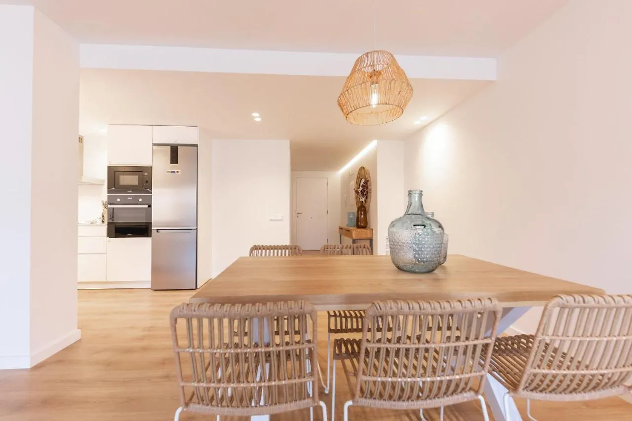 Apartman Bravissimo Falco, 3 Bedrooms And Balcony Girona